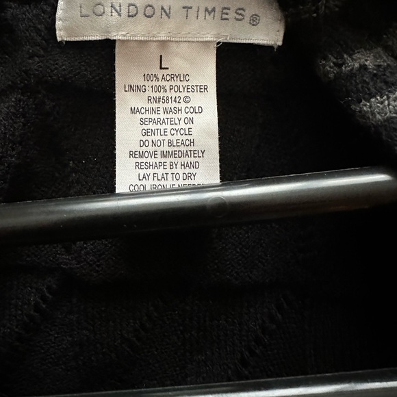 London Times Black Sweater Self-patterned Large DRESS with a touch of Purple. - Picture 10 of 10